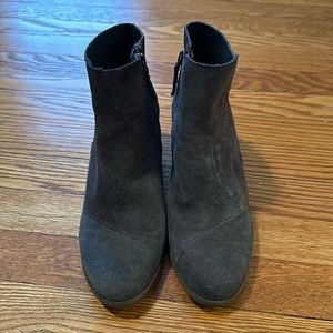 Women’s suede wedges